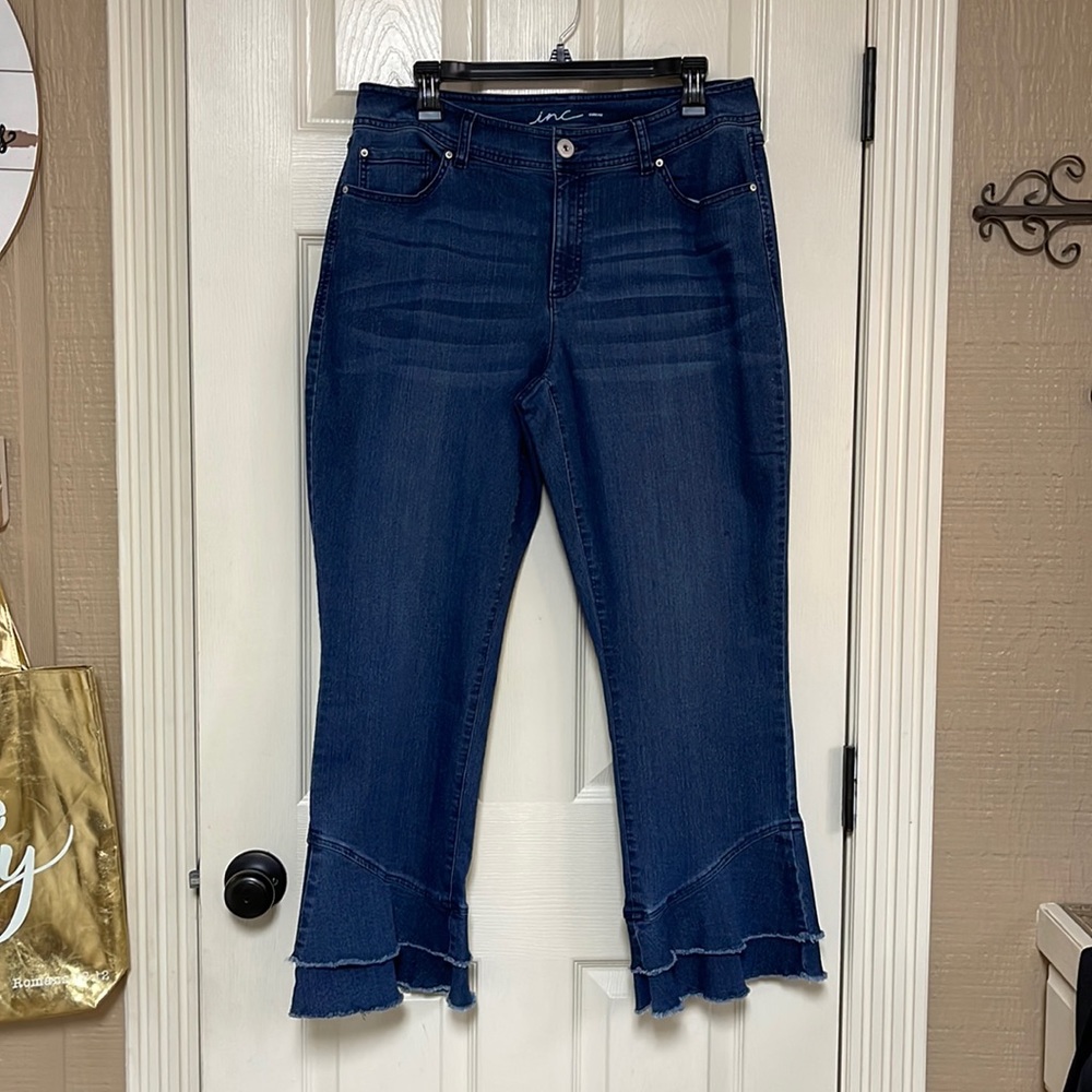 Inc curvy fit size 12 jeans. Ankle length. Great condition!